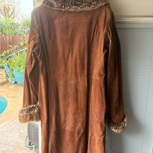 Wilsons Leather Brown Suede Faux Fur Trim Long Coat NWT - Picture 2 of 6